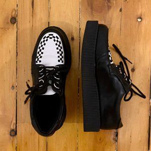 TUK 1 INCH Platform Creepers (Black and White)